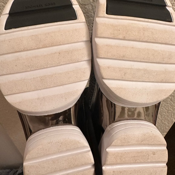 Wore them once. Still in great condition. - Picture 4 of 5